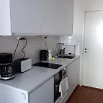Kotimaailma Apartments Kamppi - Pieni Yksioe